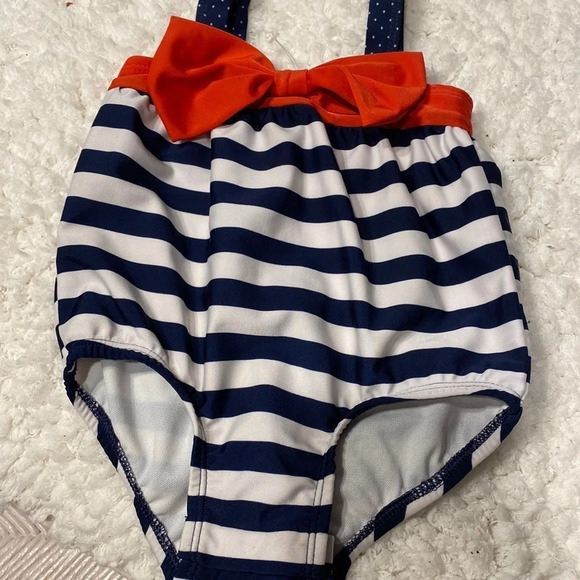T babie girls Cat & Jack one piece swimsuit size 6-9 mos - Picture 1 of 1